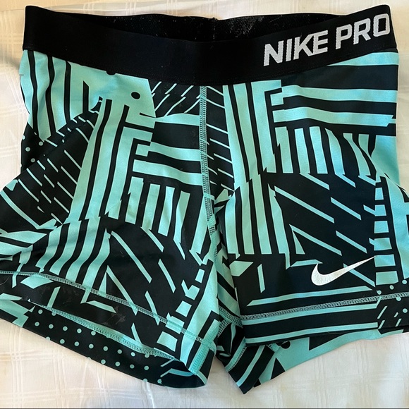 Teal And Black Multipattern Nike Pro 